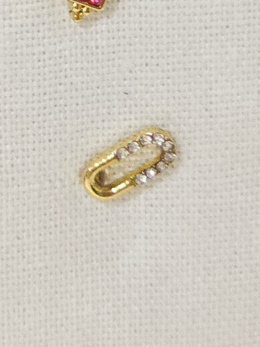 CLOU A L'UNITE MILE MILA