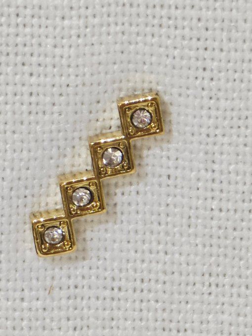 CLOU A L'UNITE MILE MILA