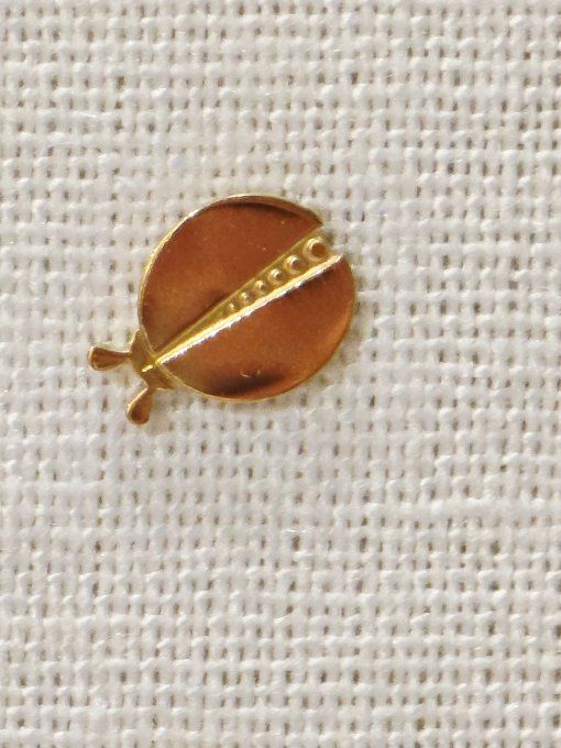 CLOU A L'UNITE MILE MILA