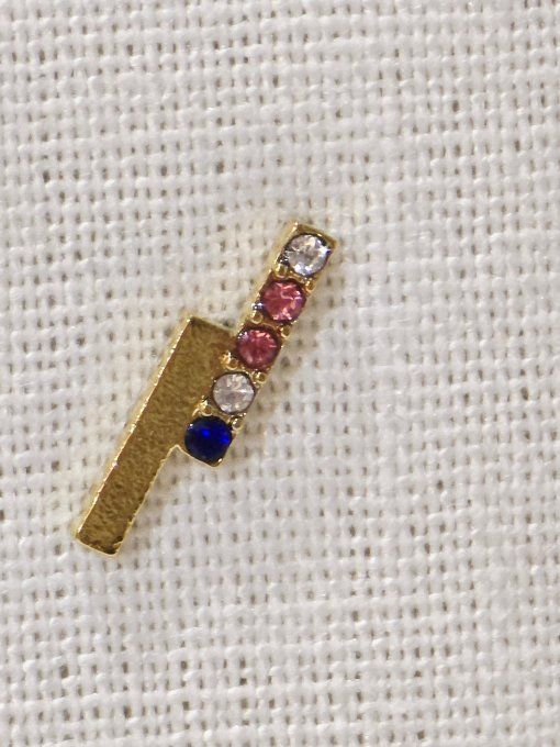 CLOU A L'UNITE MILE MILA