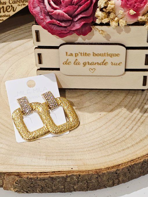BOUCLES D'OREILLES