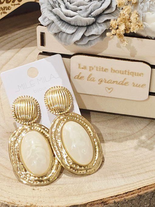 BOUCLES D'OREILLES