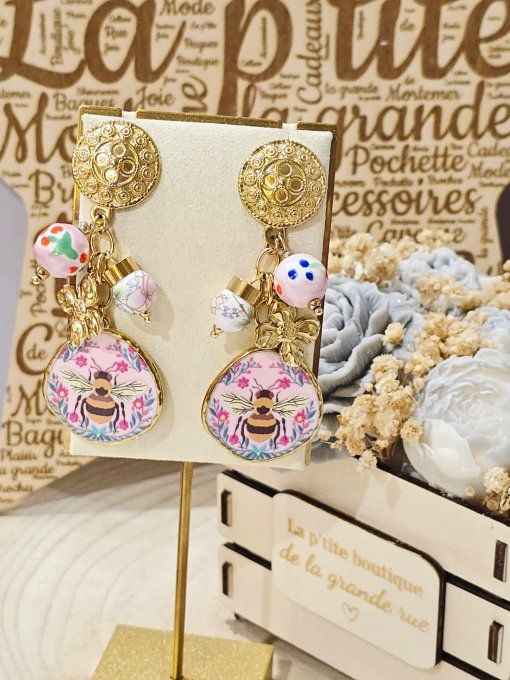 BOUCLES D'OREILLES