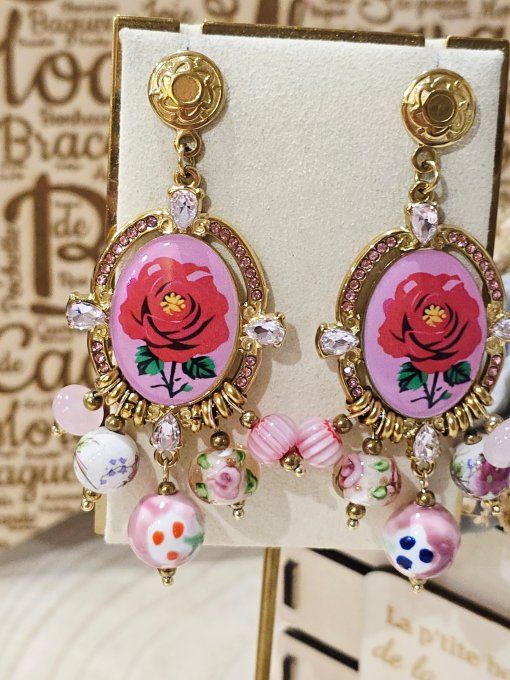 BOUCLES D'OREILLES