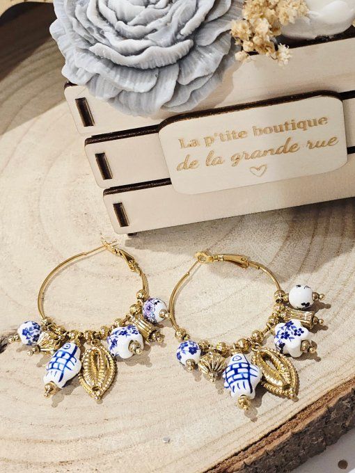 BOUCLES D'OREILLES