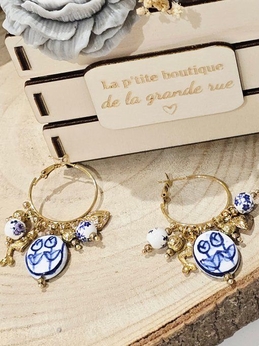 BOUCLES D'OREILLES