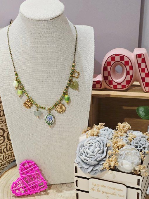 COLLIER