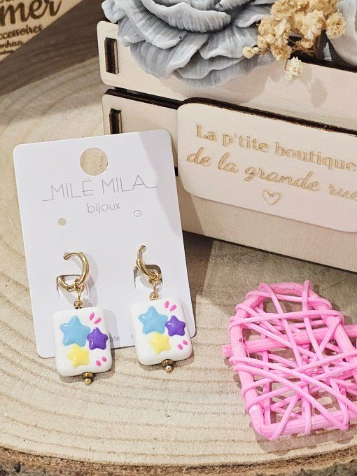 BOUCLES D'OREILLES