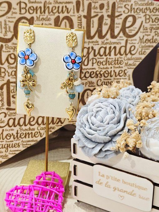 BOUCLES D'OREILLES