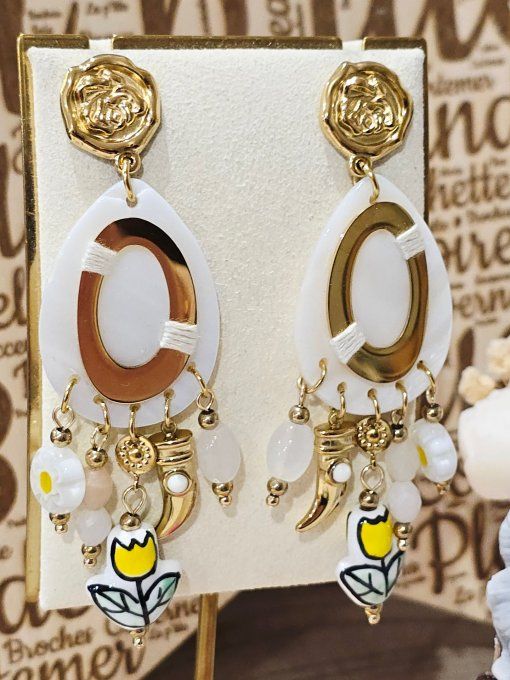 BOUCLES D'OREILLES