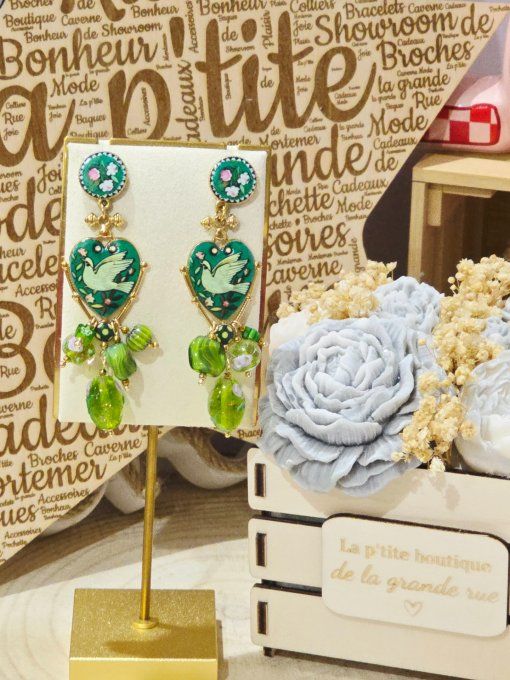 BOUCLES D'OREILLES