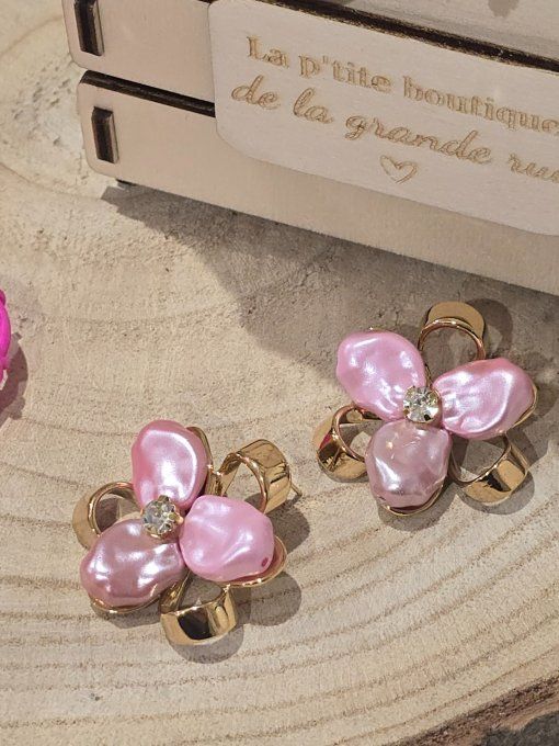 BOUCLES D'OREILLES