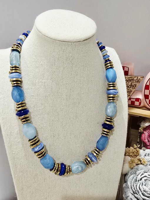 COLLIER