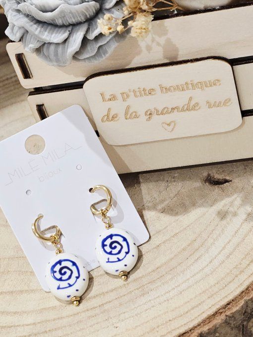 BOUCLES D'OREILLES