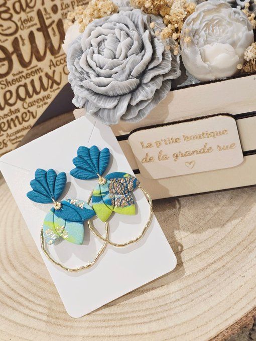 BOUCLES D'OREILLES