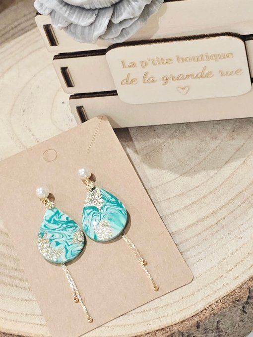 BOUCLES D'OREILLES