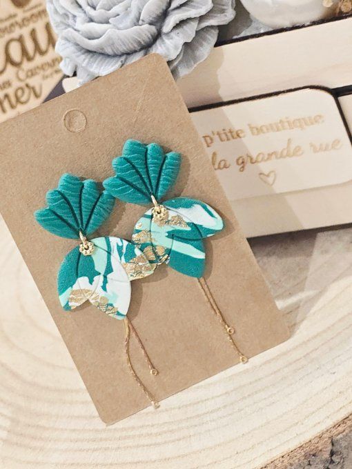 BOUCLES D'OREILLES