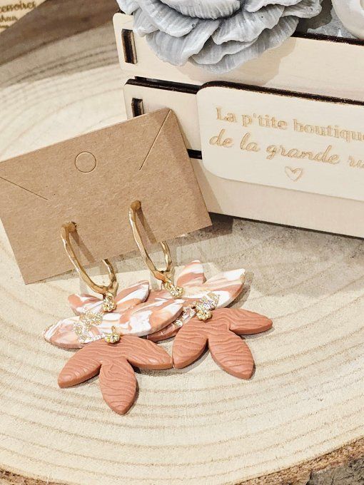 BOUCLES D'OREILLES