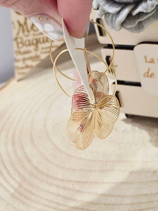 BOUCLES D'OREILLES