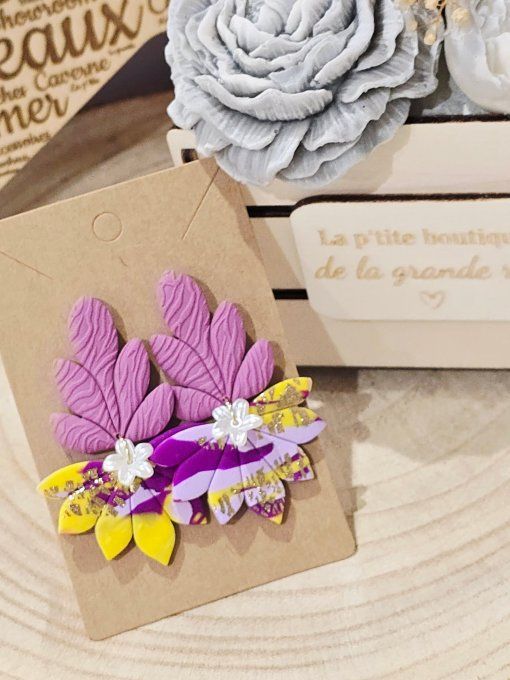 BOUCLES D'OREILLES