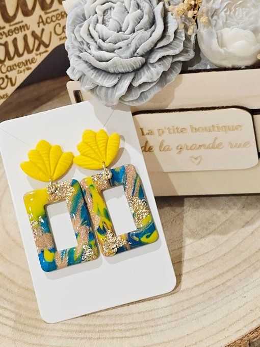 BOUCLES D'OREILLES