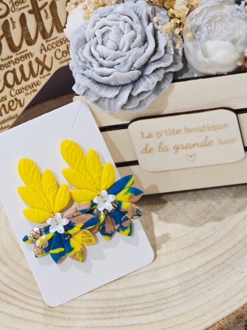 BOUCLES D'OREILLES
