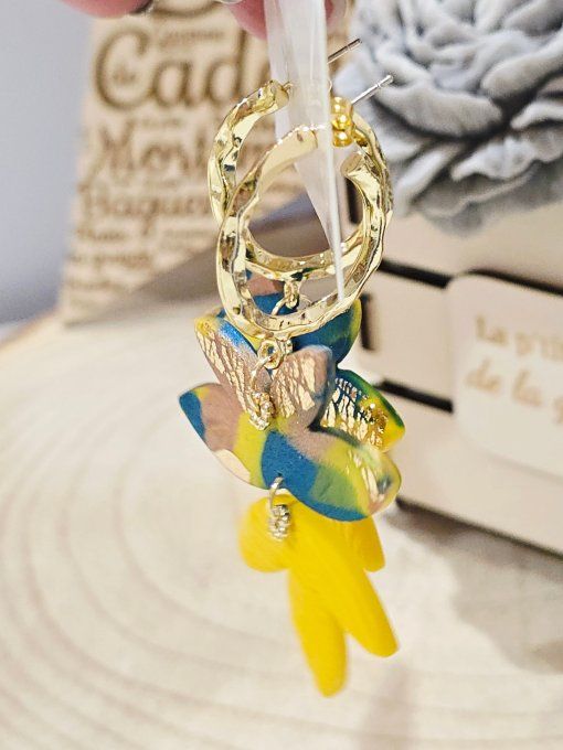 BOUCLES D'OREILLES