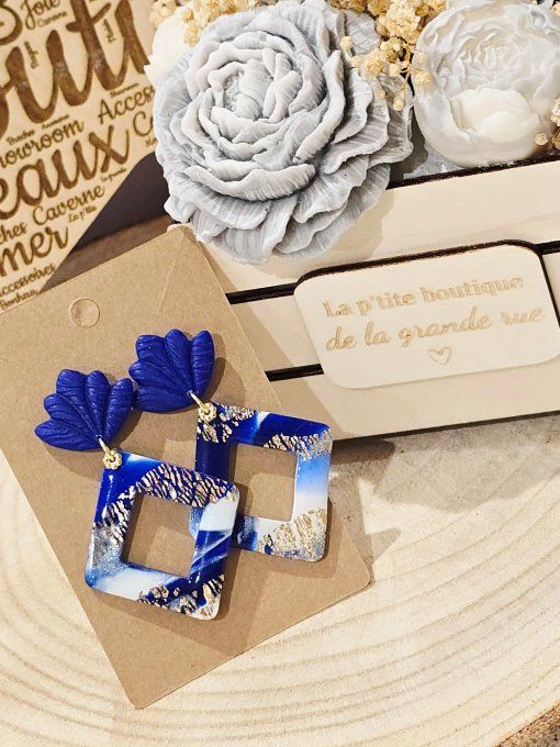 BOUCLES D'OREILLES