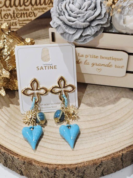 BOUCLES D'OREILLES