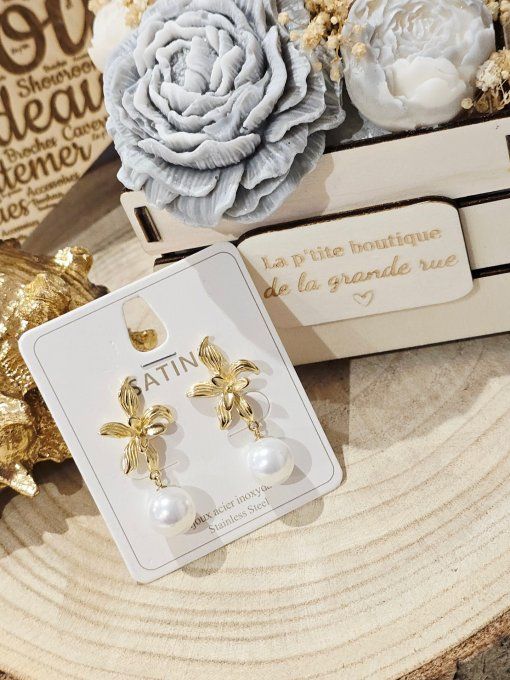 BOUCLES D'OREILLES