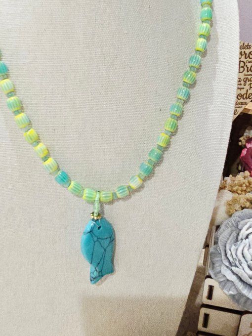 COLLIER