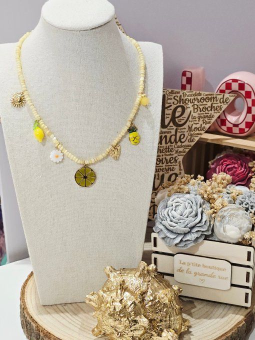 COLLIER