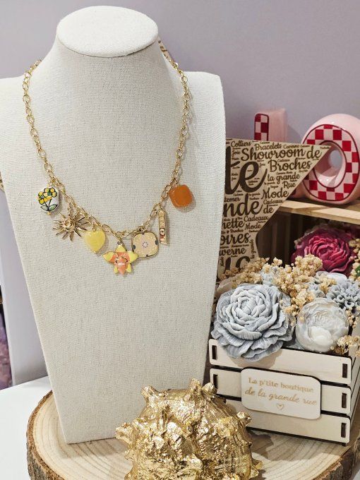 COLLIER