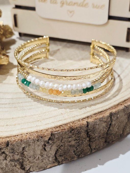BRACELET
