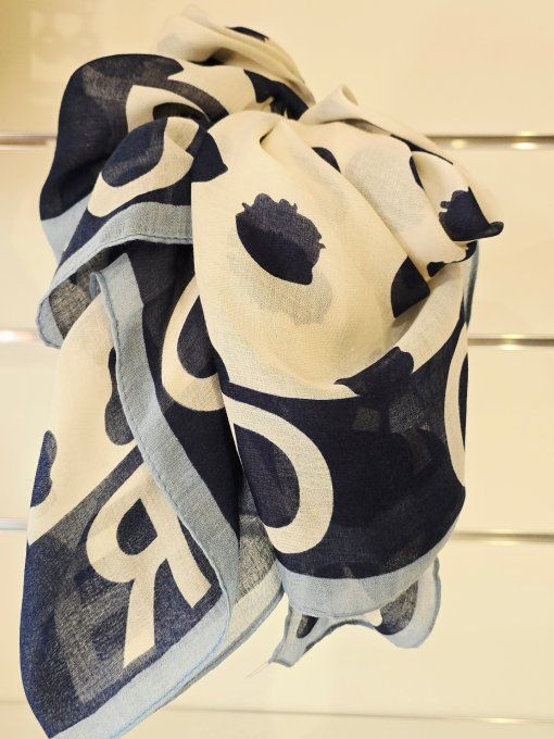 FOULARD