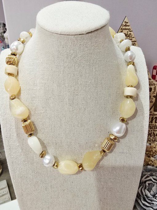 COLLIER