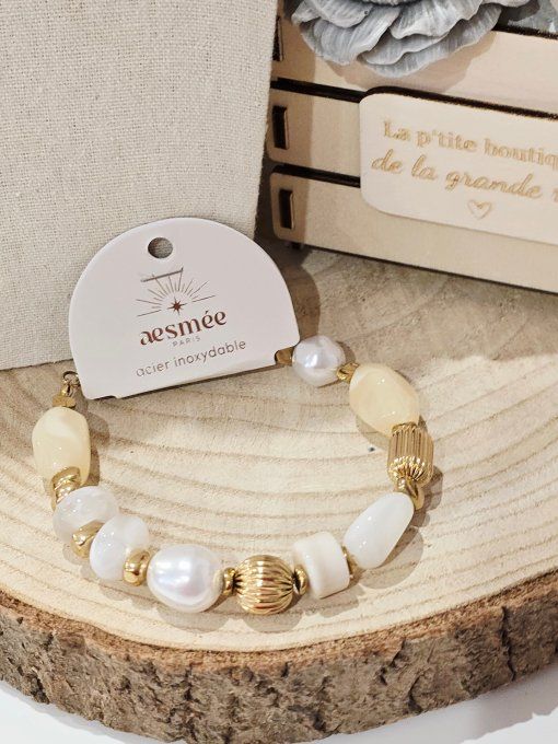 BRACELET