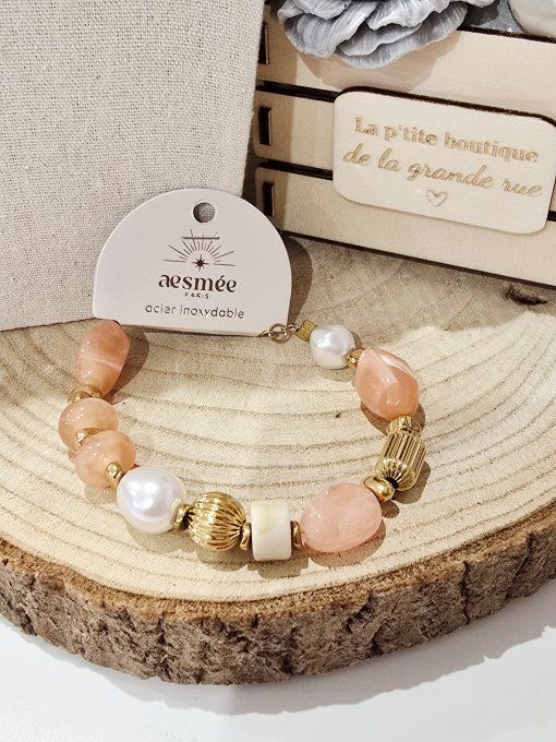 BRACELET