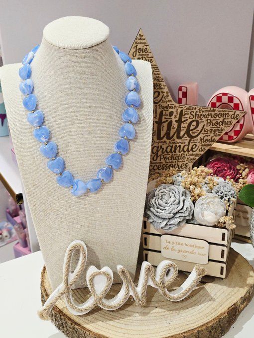 COLLIER