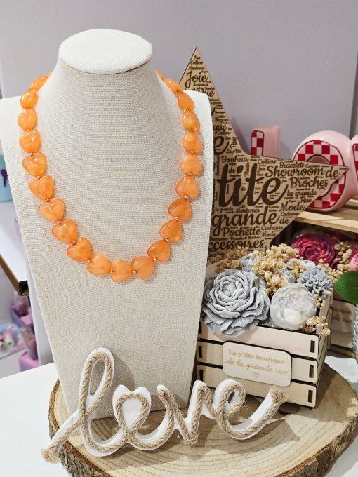 COLLIER