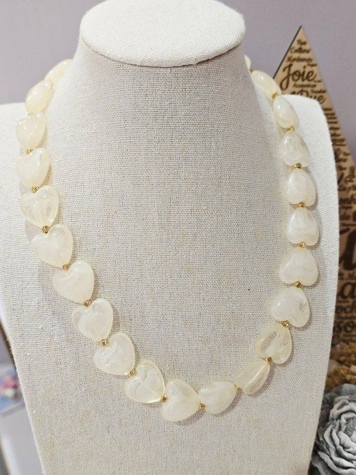 COLLIER