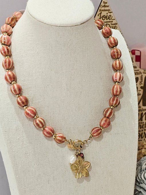 COLLIER