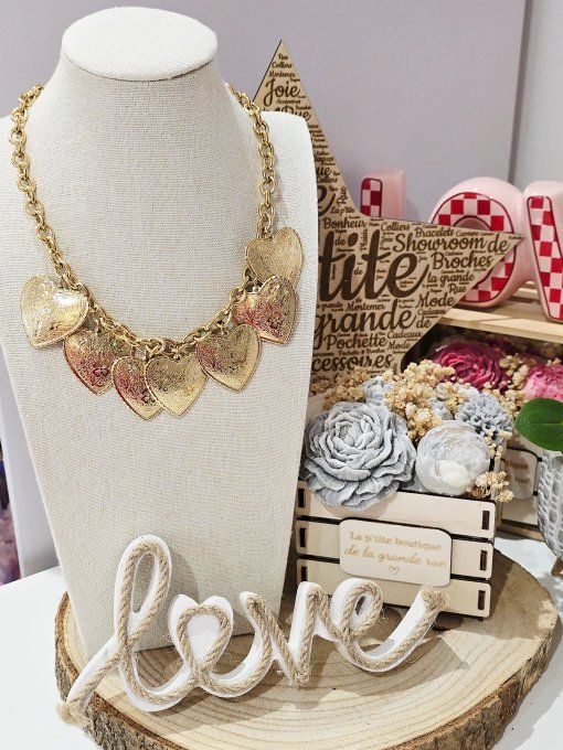 COLLIER