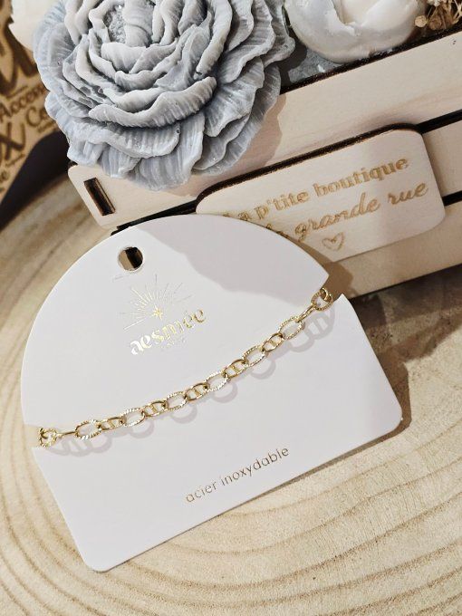 BRACELET
