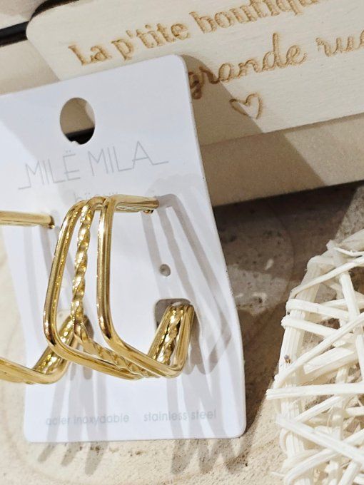 BOUCLES D'OREILLES