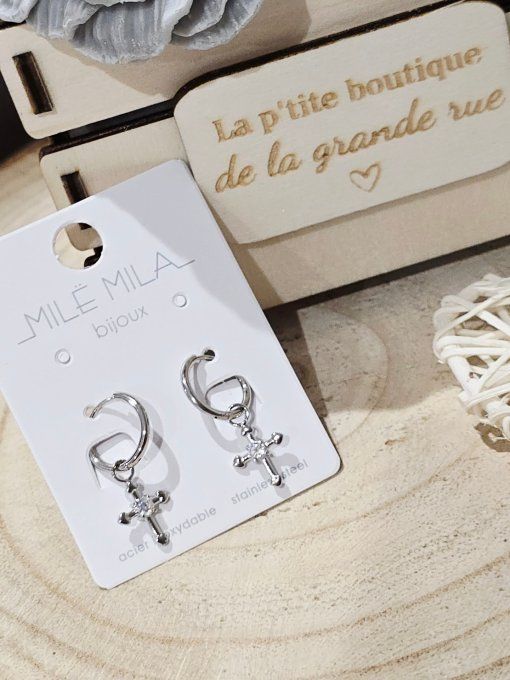 BOUCLES D'OREILLES