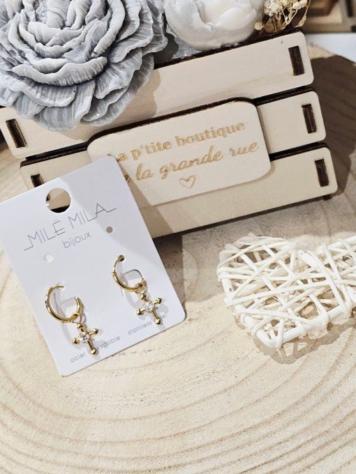 BOUCLES D'OREILLES