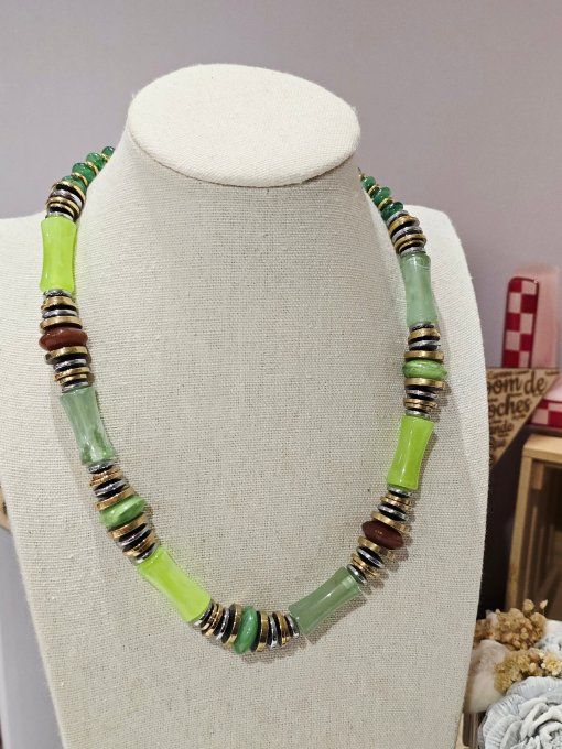 COLLIER