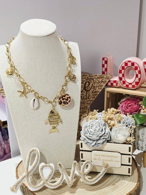 COLLIER