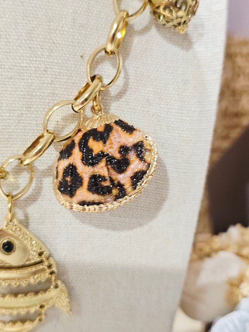COLLIER
